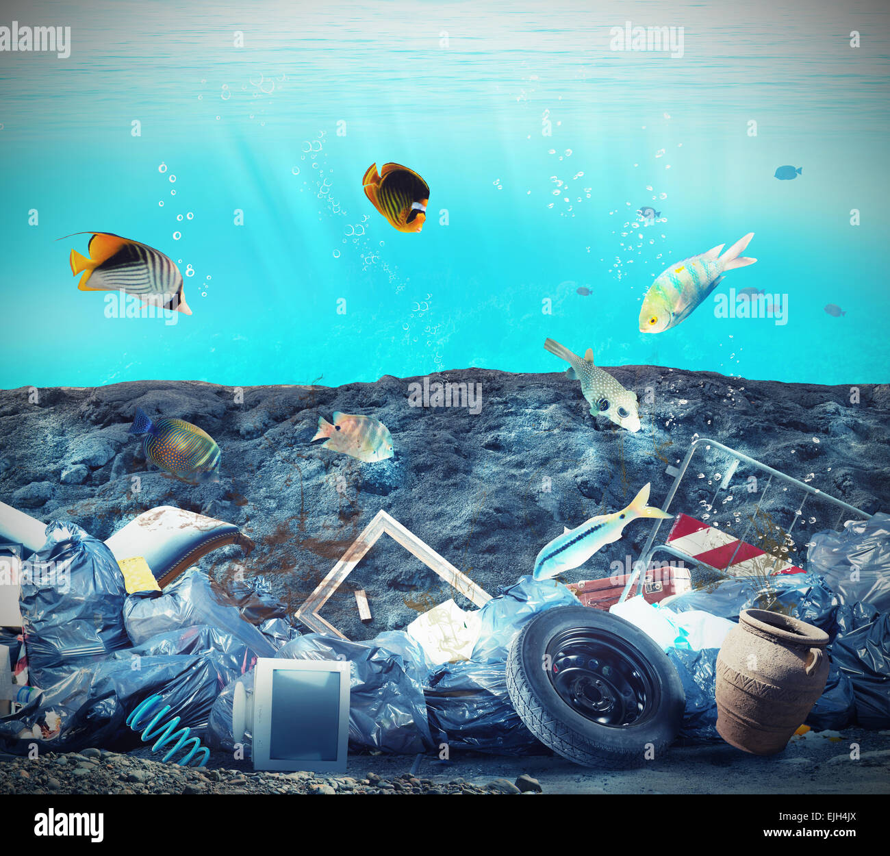 La contaminación de los fondos marinos Foto de stock