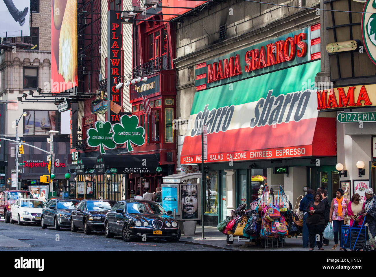 Escena de una calle en Manhattan, Ciudad de Nueva York, EE.UU. Foto de stock