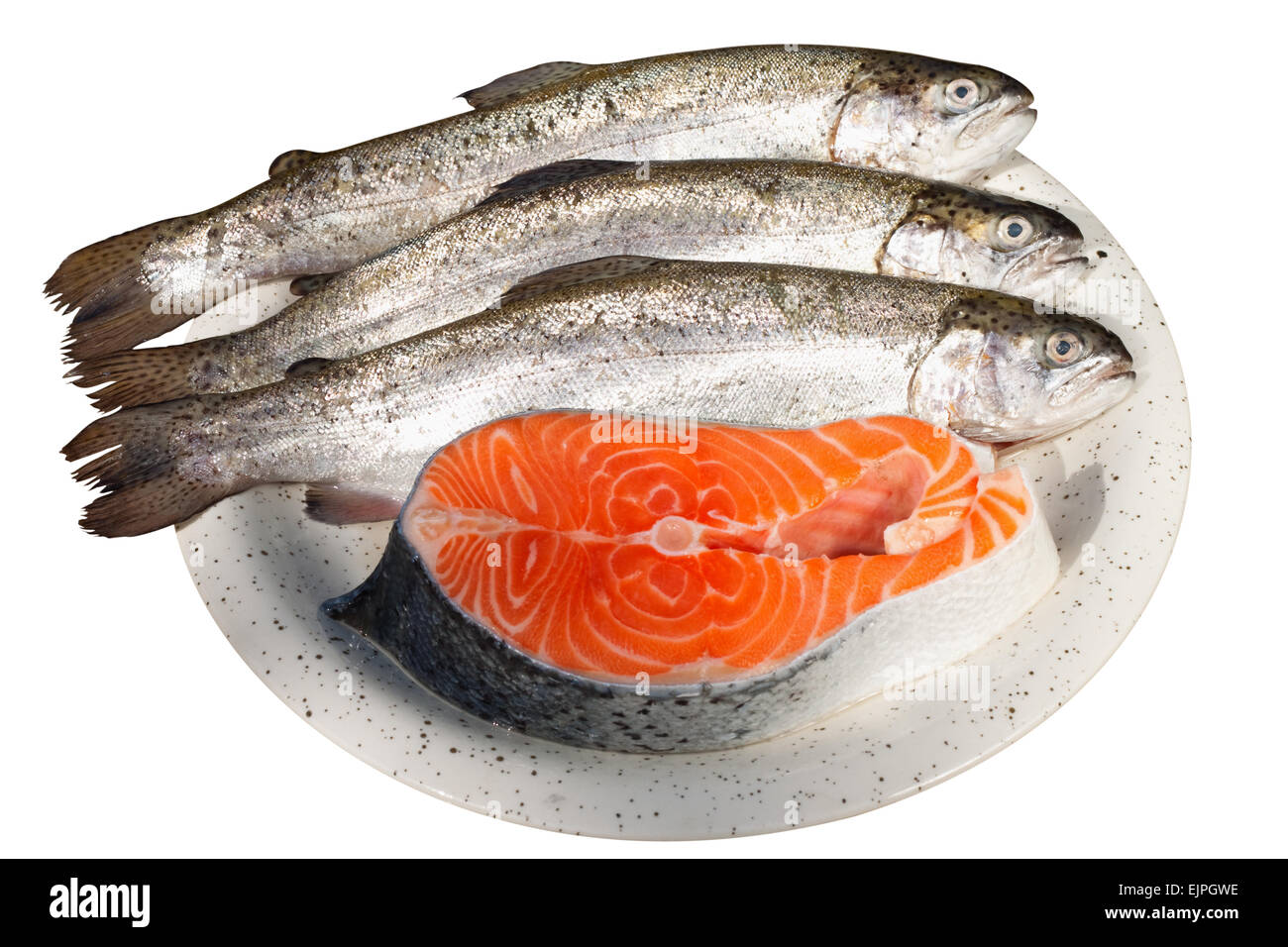 Filete de salmón y trucha fresca en un plato Foto de stock