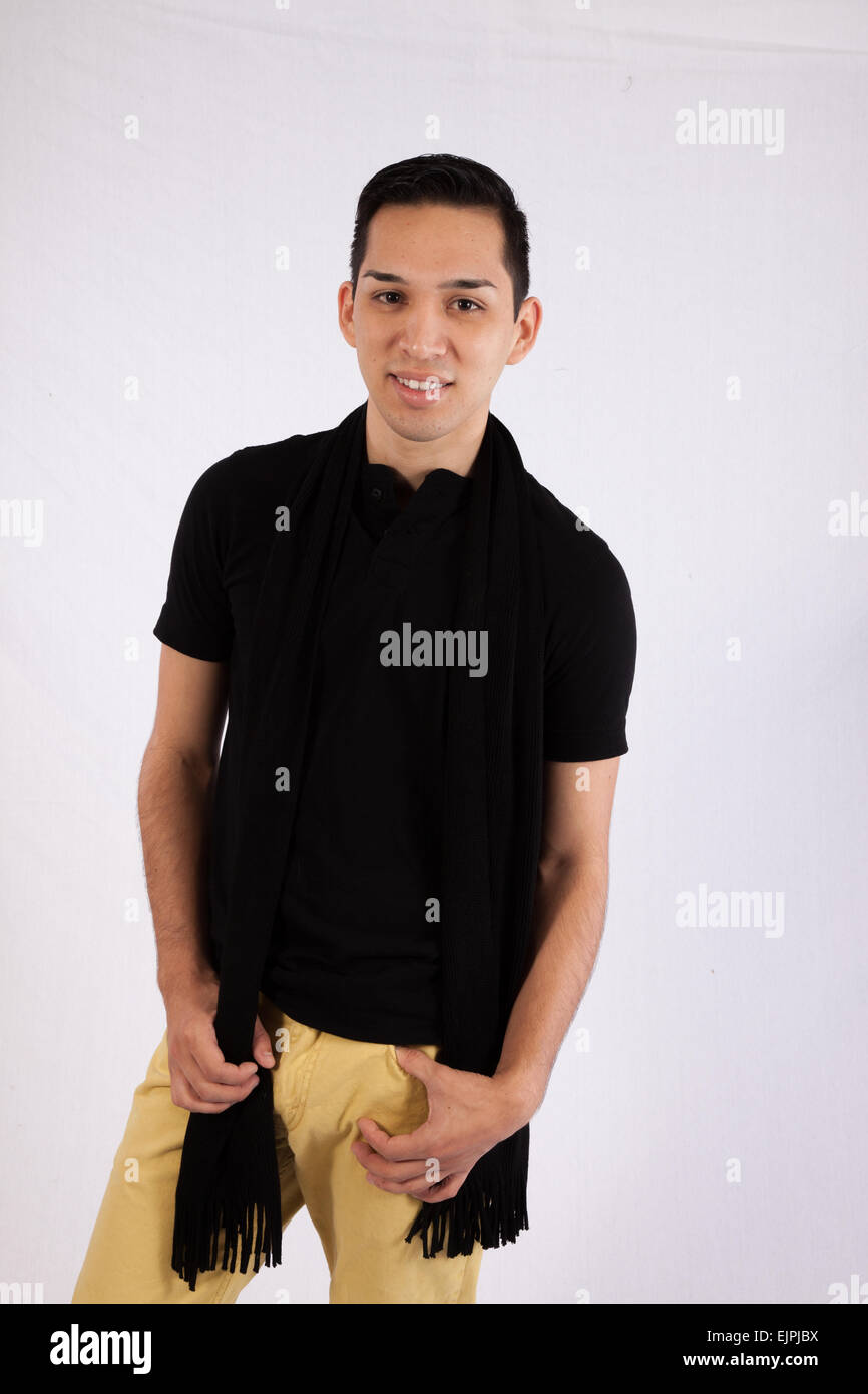La camisa negra fotografías e imágenes de alta resolución - Alamy