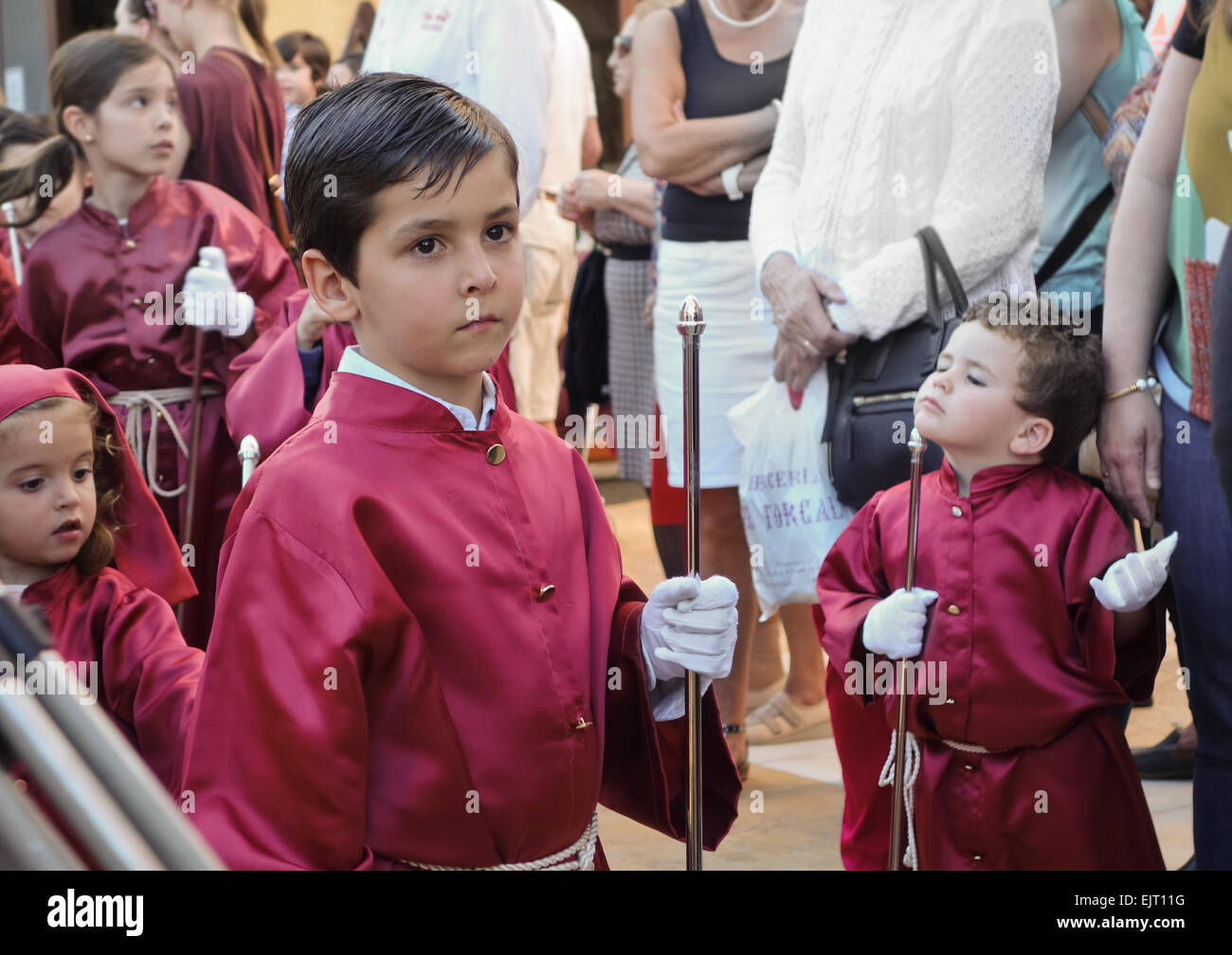 Children during semana santa fotografías e imágenes de alta resolución -  Alamy
