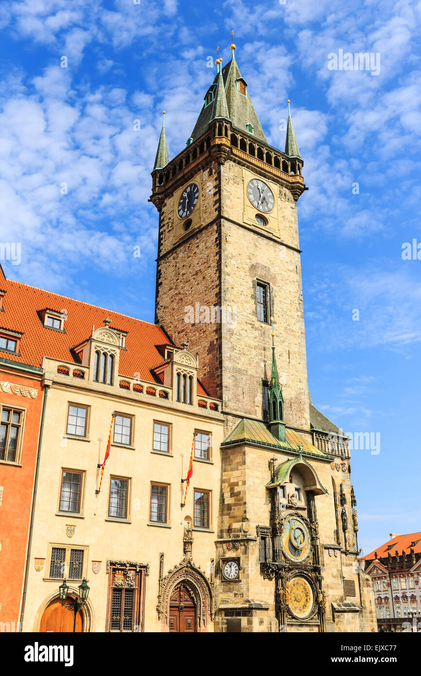 La torre del reloj, de Praga. República Checa Foto de stock