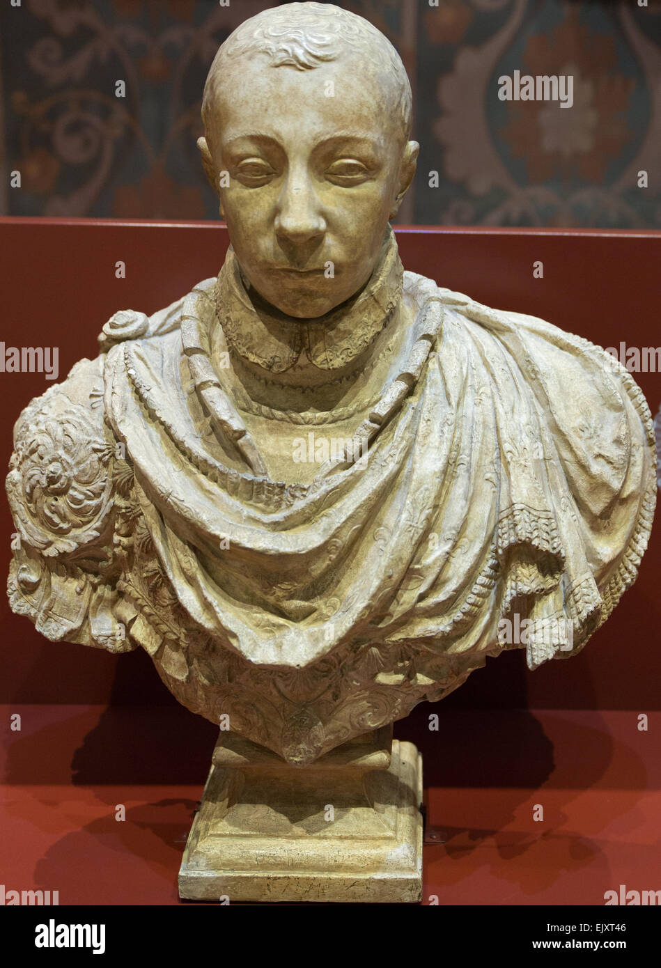 ActiveMuseum 0005751.jpg / Carlos IX, Rey de Francia en 1560, de acuerdo con el busto de Germain Pilon mantuvo en el Louvre 05/12/2013 - siglo XVI / Colección / Museo Activo Foto de stock