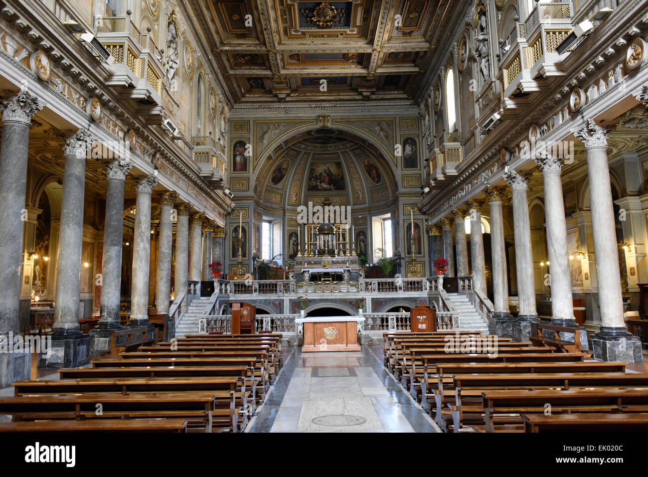 Basílica SS Silvestro e Martino ai Monti Roma Italia Fotografía de