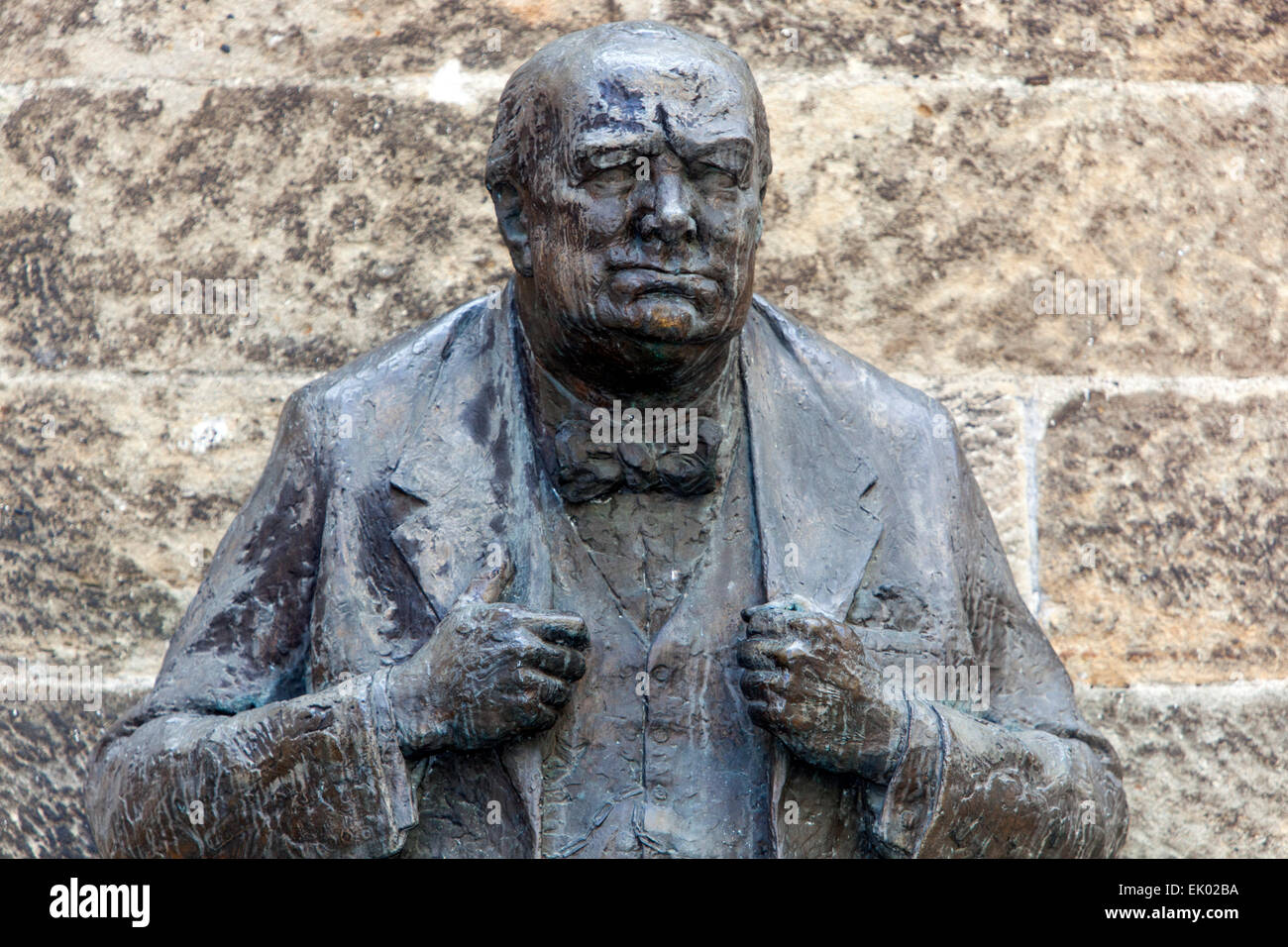 Winston Churchill busto en la estatua de Praga en la Embajada Británica, mala Strana República Checa Foto de stock