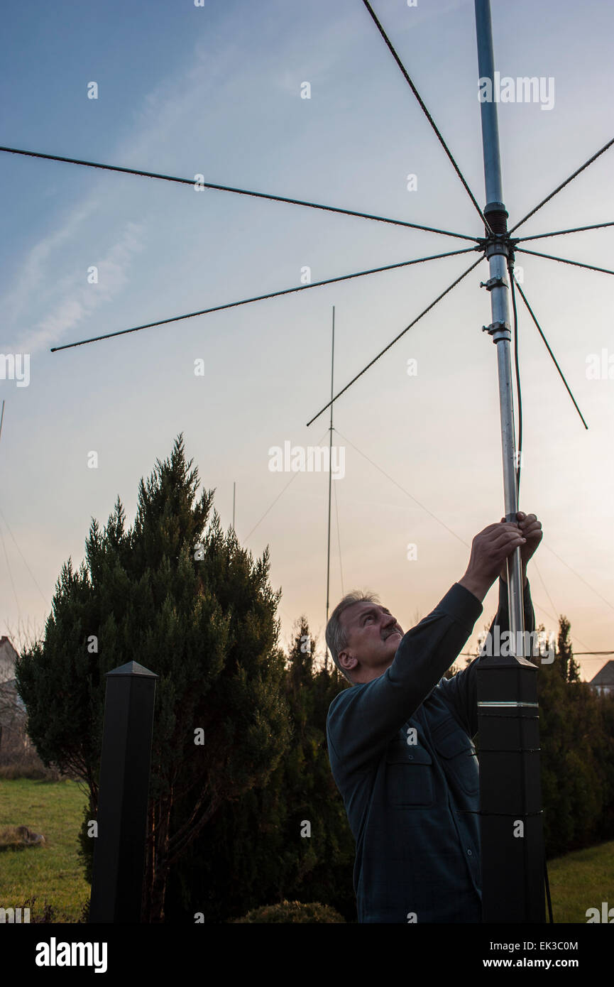 Amateur radio antenna fotografías e imágenes de alta resolución - Alamy