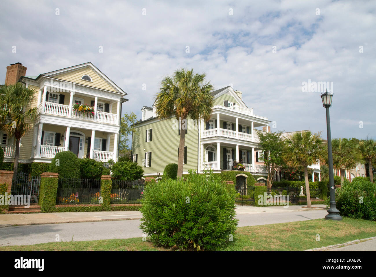 Casas Antebellum en Charleston, Carolina del Sur, EE.UU.. Foto de stock