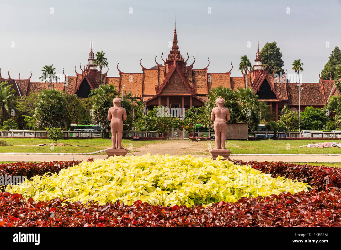 El Museo Nacional de Camboya en la ciudad capital de Phnom Penh, Camboya, en Indochina, en el sudeste de Asia, Asia Foto de stock
