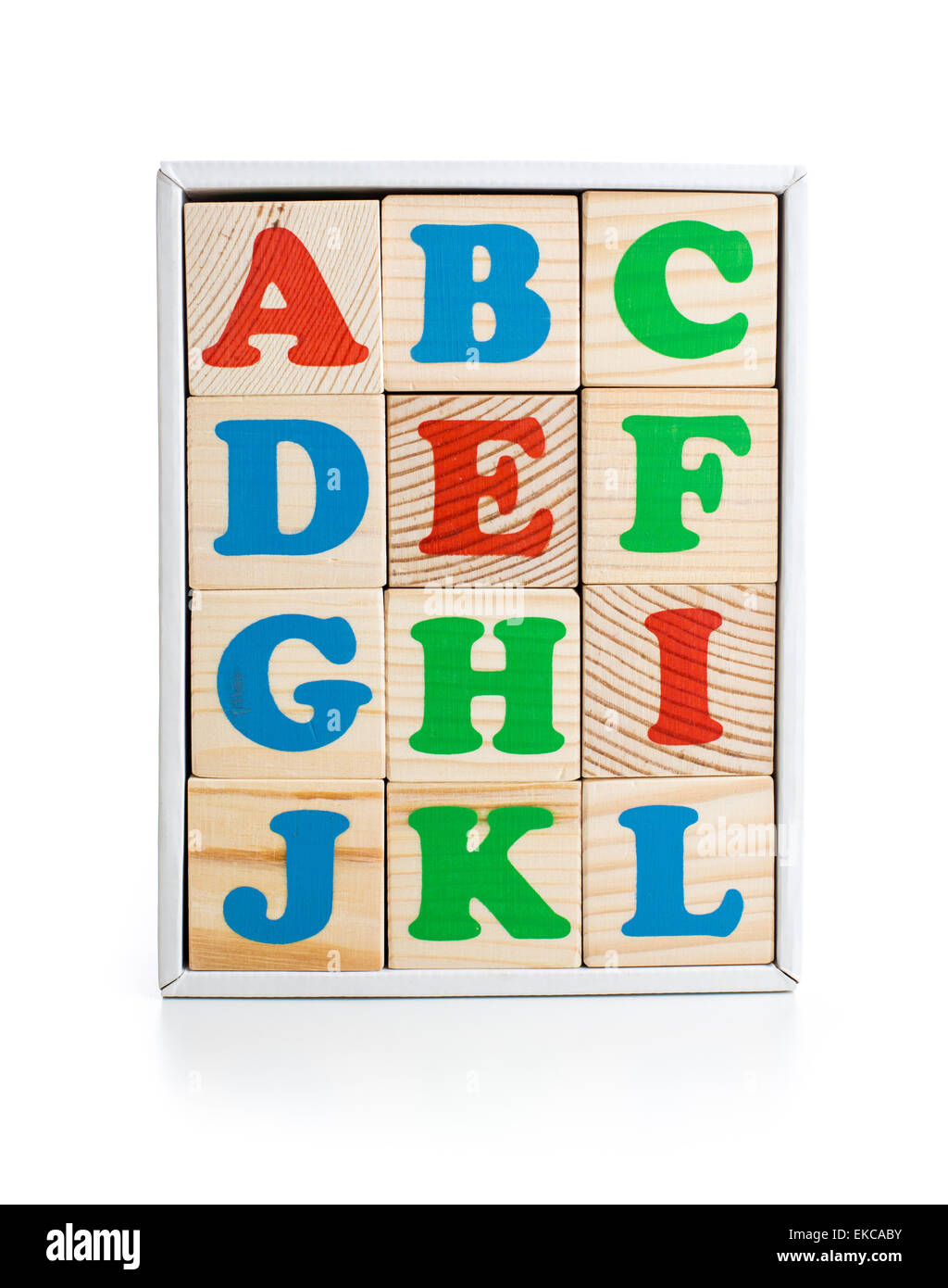 Alfabeto ladrillos en caja de madera aislado en blanco Foto de stock