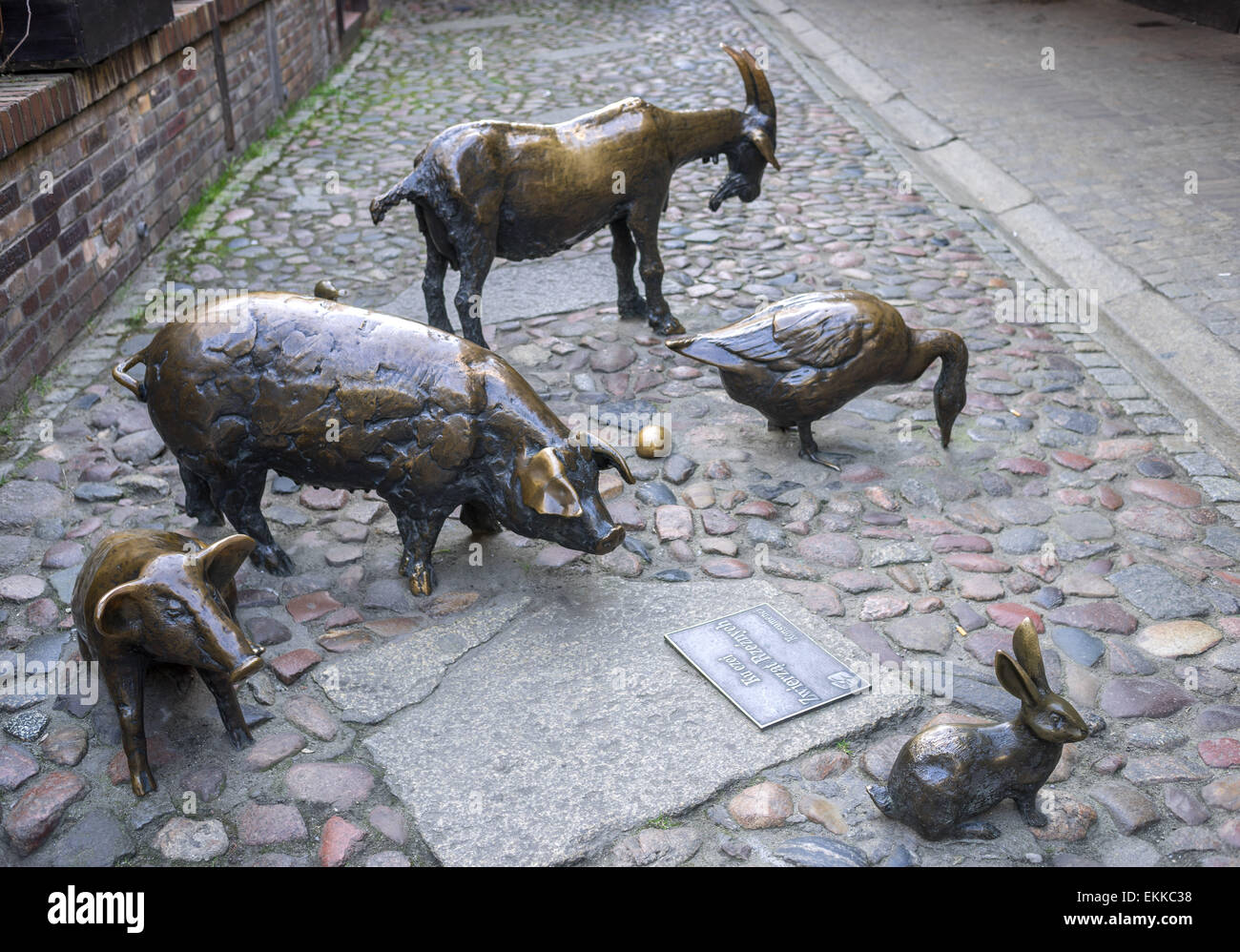 Monumento para conmemorar sacrificados los animales de granja Jatki Wroclaw Polonia Foto de stock