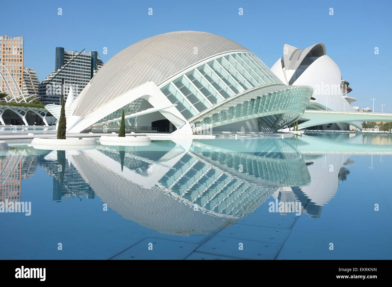 La arquitectura moderna de Valencia Foto de stock