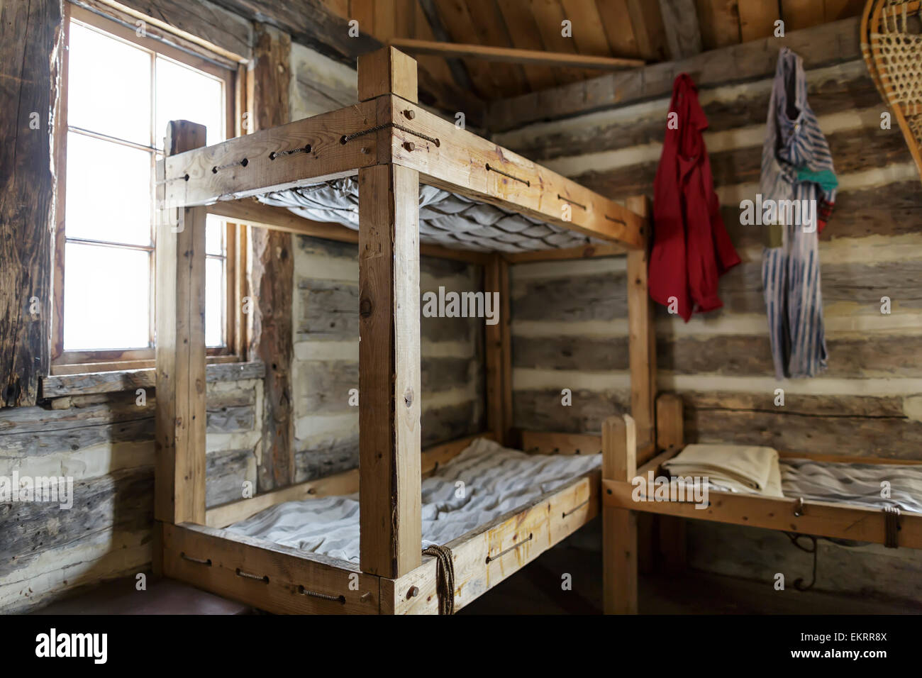 Bunk beds cabin fotografías e imágenes de alta resolución - Alamy