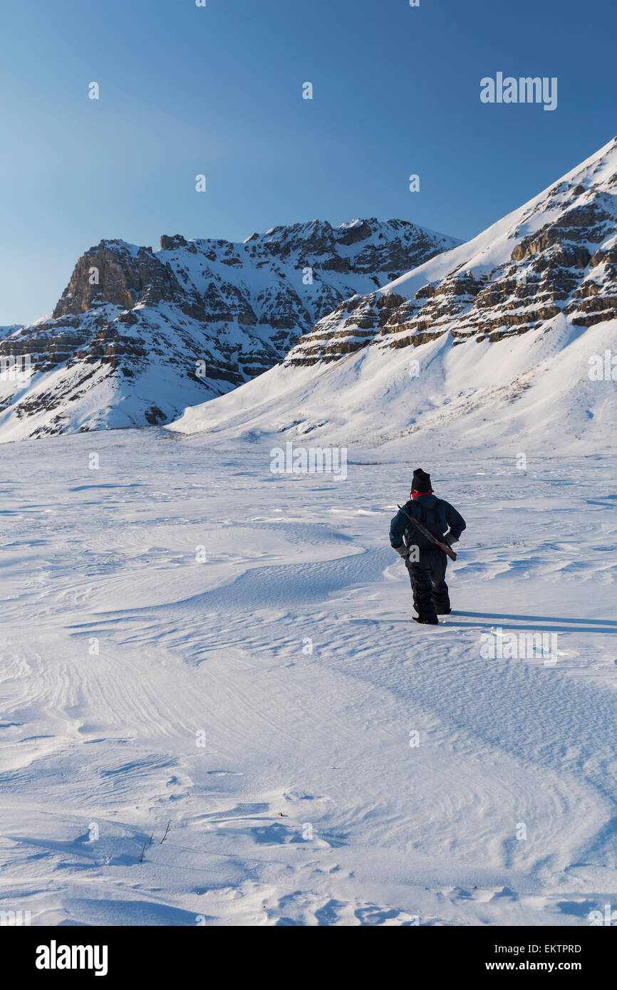 Hombre,soledad,Alaska,nieve Foto de stock
