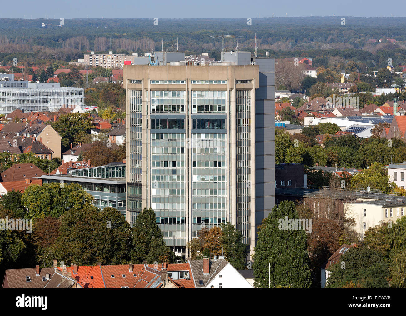 La Universidad Tecnológica de Braunschweig, edificio de arquitectura de gran altura, Braunschweig, Baja Sajonia, Alemania Foto de stock