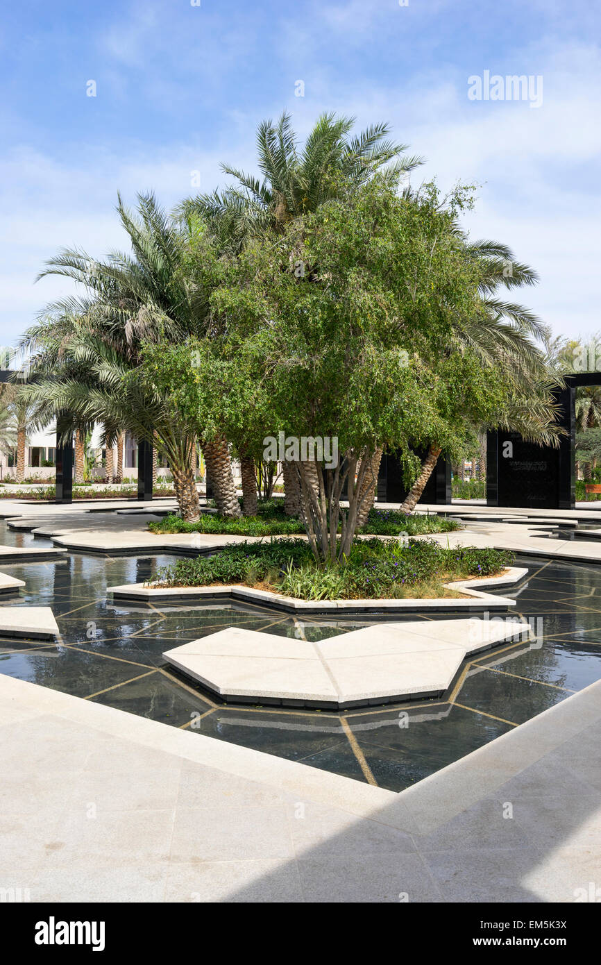 La Sabiduría Garden en Nueva Mushrif Park Central en Abu Dhabi, Emiratos Árabes Unidos Foto de stock