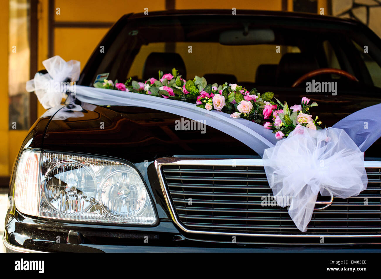 Decorar el coche de boda - Bodanova Bodas Brillantes