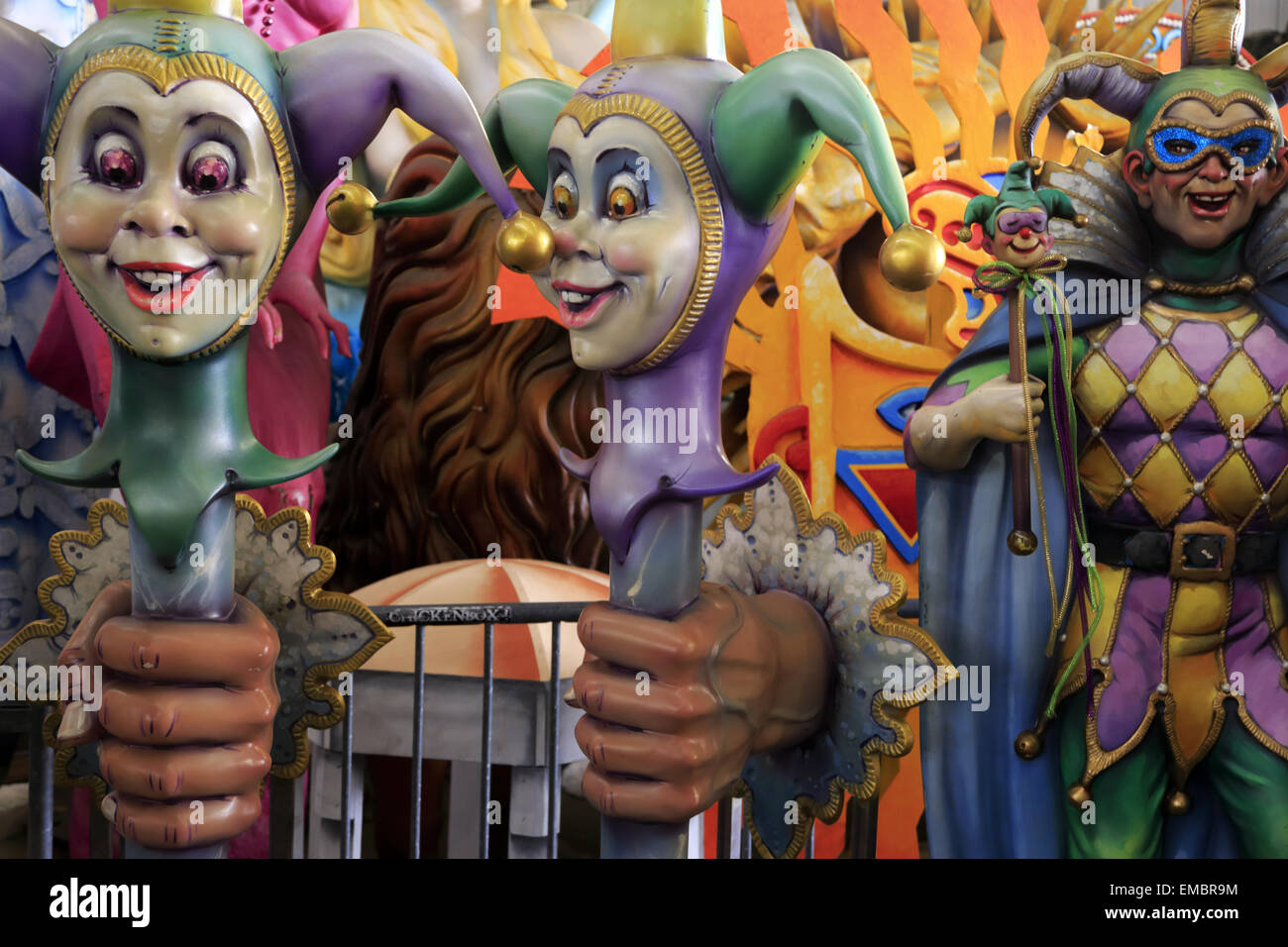 Varias figuras para decorar las carrozas del desfile de Mardi Gras mostrar  almacenado en Mardi Gras World, New Orleans, Louisiana, EE.UU Fotografía de  stock - Alamy