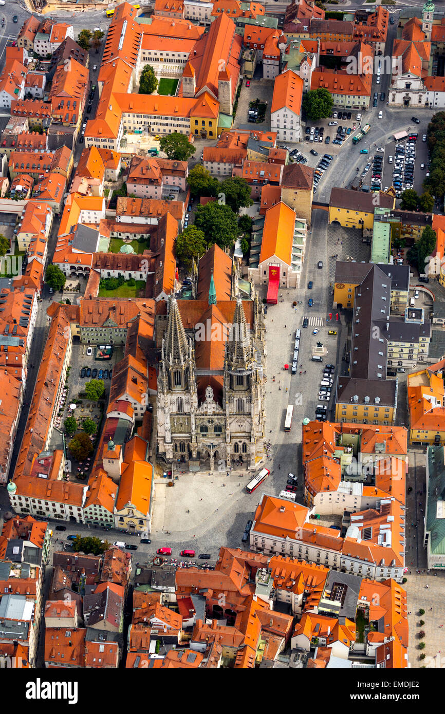 Centro histórico de Regensburg con la Catedral de San Pedro, Regensburg, el Alto Palatinado, Baviera, Alemania Foto de stock