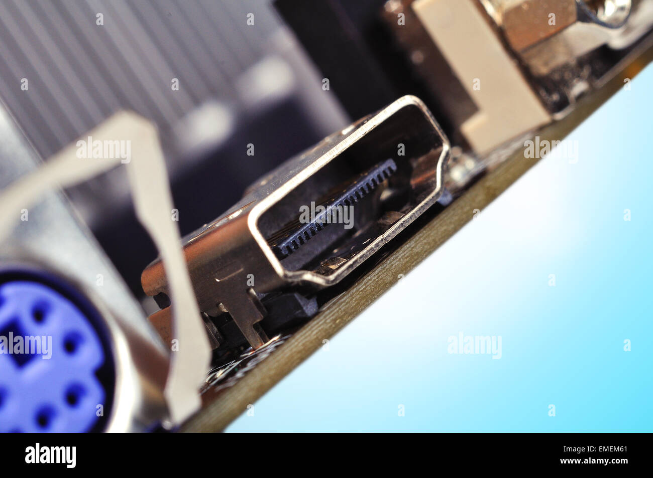 Puerto HDMI en la motherboard, extra alta definición Fotografía de stock -  Alamy