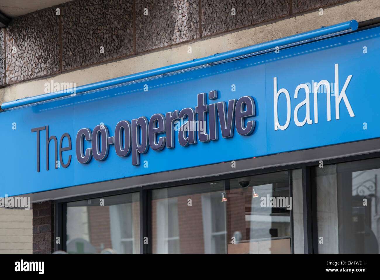 La cooperativa bancaria High street branch, Inglaterra, Reino Unido. Foto de stock