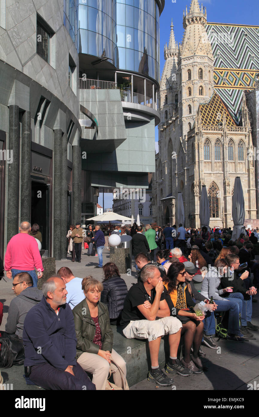 Austria, Viena, Stephansplatz, Stephansdom, la Catedral, la gente, Foto de stock