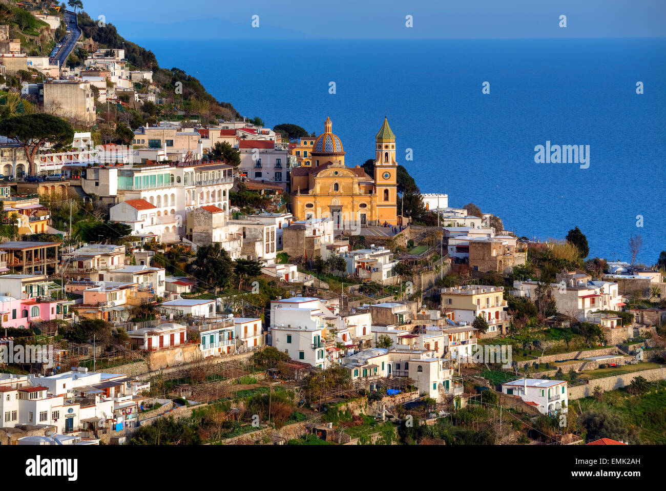 Praiano, en la costa de Amalfi, Campania, Italia Foto de stock