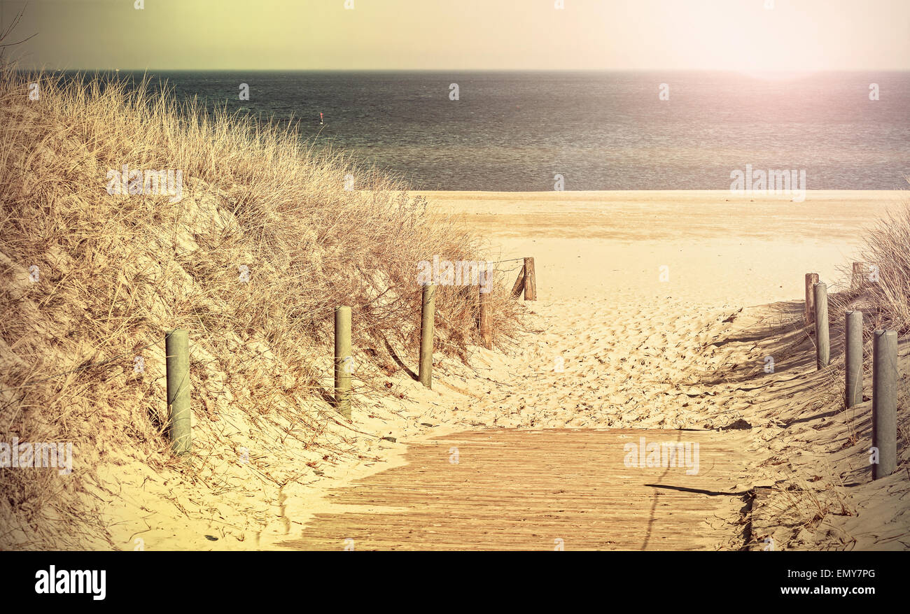 Tonos Retro foto panorámica de una playa ruta, filtro de película antigua  aplicada Fotografía de stock - Alamy