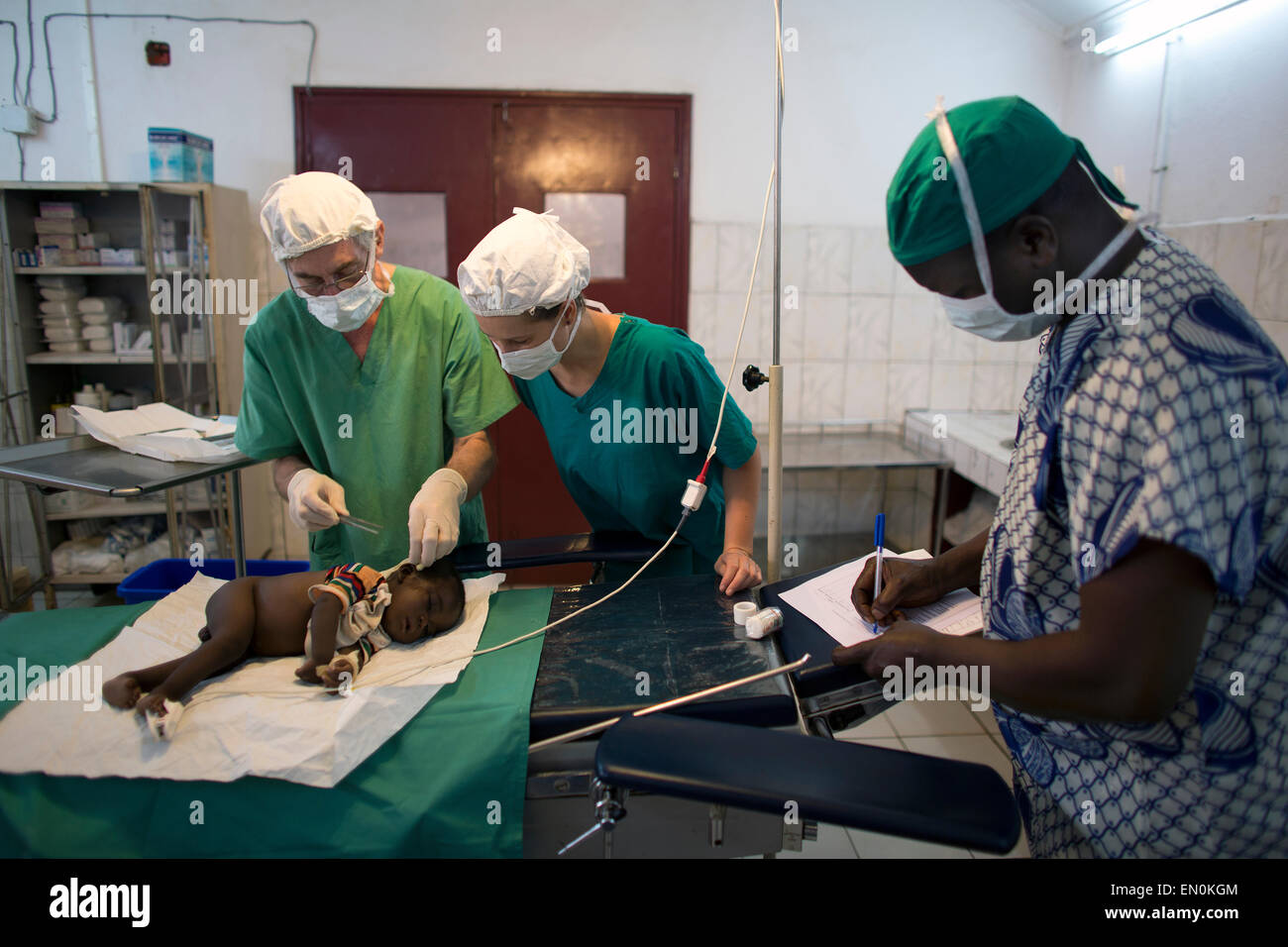 Asistencia sanitaria de emergencia en la República Centroafricana Foto de stock
