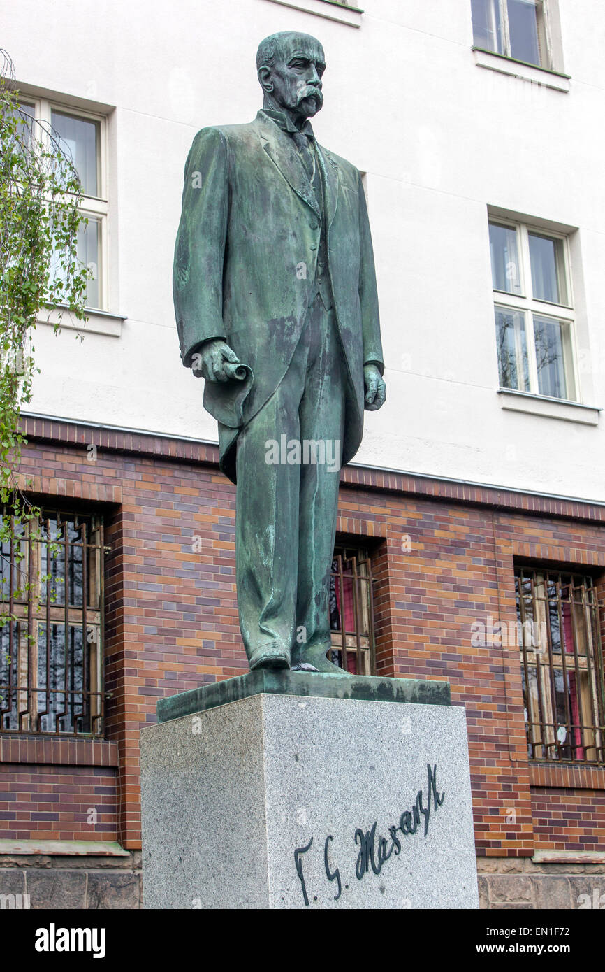 Estatua de bronce de TG Masaryk en Brandys nad Labem Foto de stock