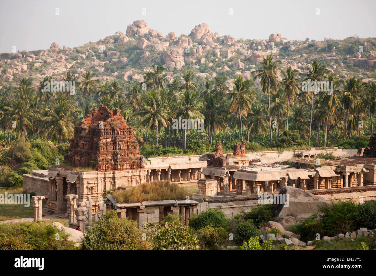 Achyuta Rayas templo, Hampi, Karnataka, India Foto de stock