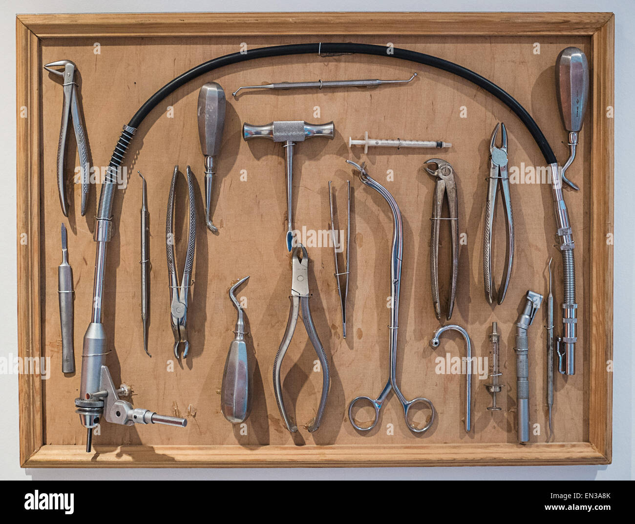 Instrumental medico antiguo fotografías e imágenes de alta resolución Alamy