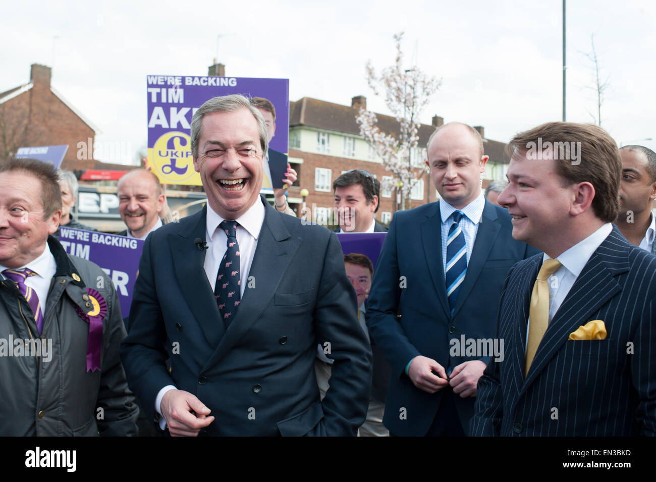 Elecciones Generales 2015 UKIP líder Nigel Farage campaña en UKIP baluarte de South Ockendon, Essex. Foto de stock