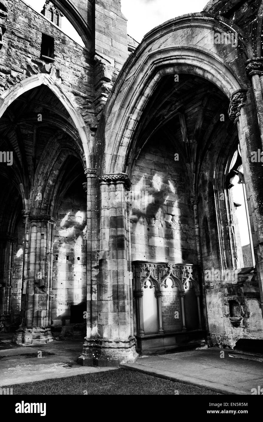 St Marys Abbey, Melrose, Roxburghshire, Scottish Borders, Escocia. Blanco y negro Foto de stock