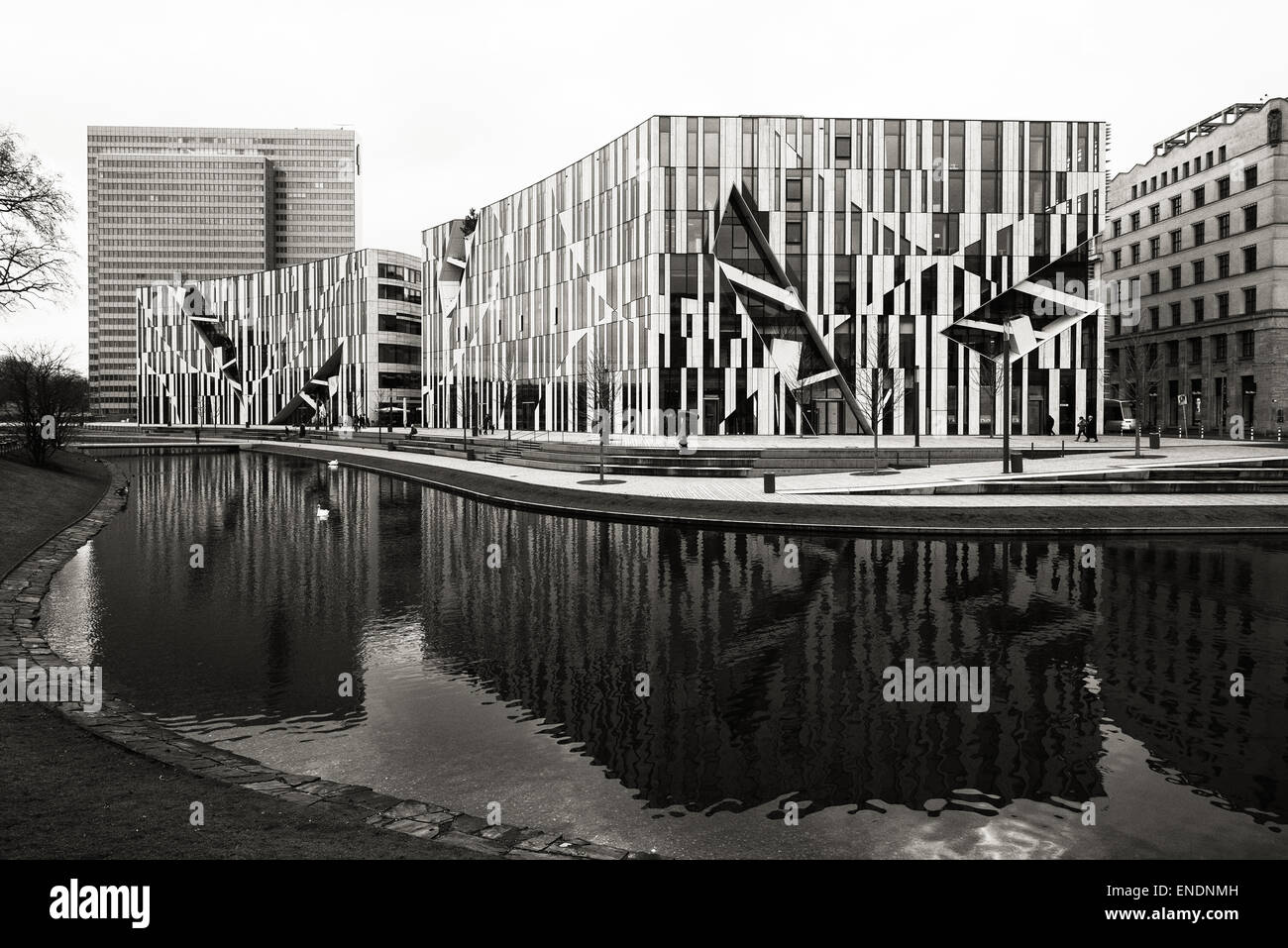 Kö-Bogen en Düsseldorf. El arquitecto Daniel Libeskind Foto de stock
