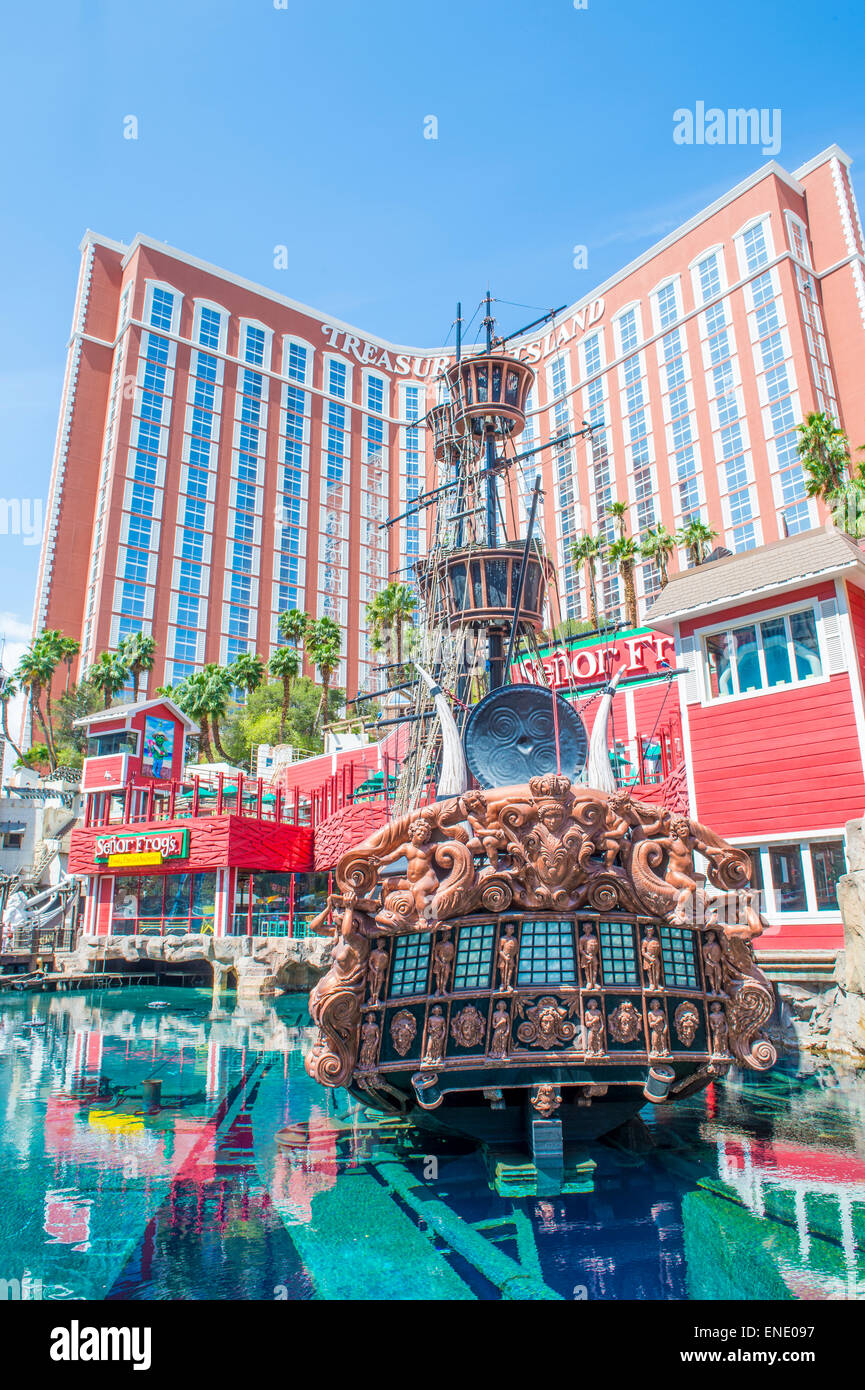El Treasure Island Hotel and Casino en Las Vegas Fotografía de stock - Alamy