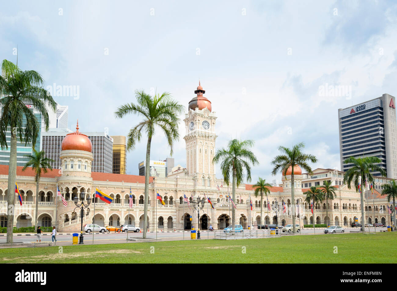 El famoso el edificio Sultán Abdul Samad en el centro de Kuala Lumpur, Malasia, que datan de la época colonial Foto de stock