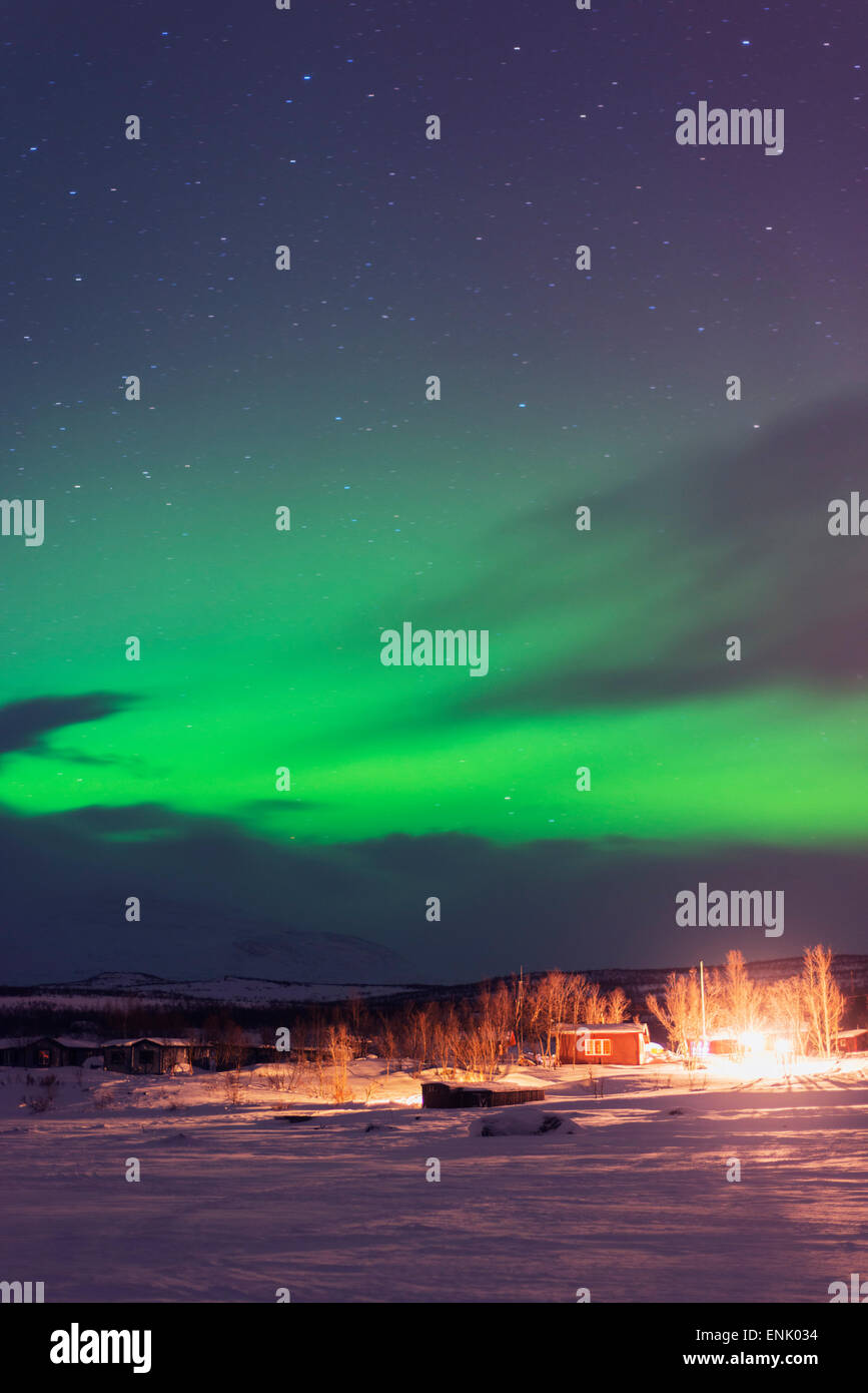 Aurora Borealis (Luces del Norte), Abisko, Laponia, el Círculo Polar Ártico, Suecia, Escandinavia, Europa Foto de stock