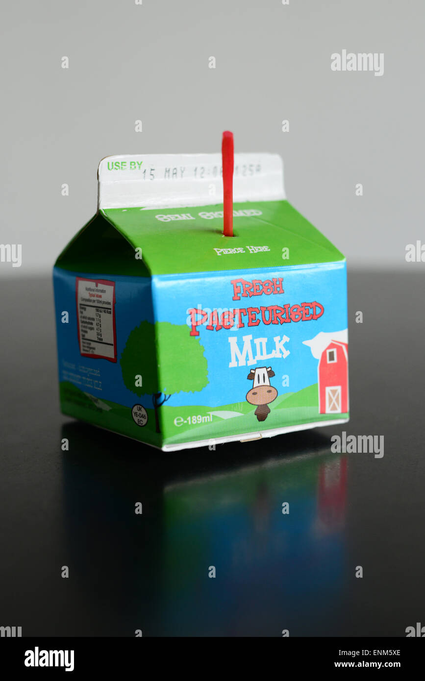 Milk carton school fotografías e imágenes de alta resolución Alamy