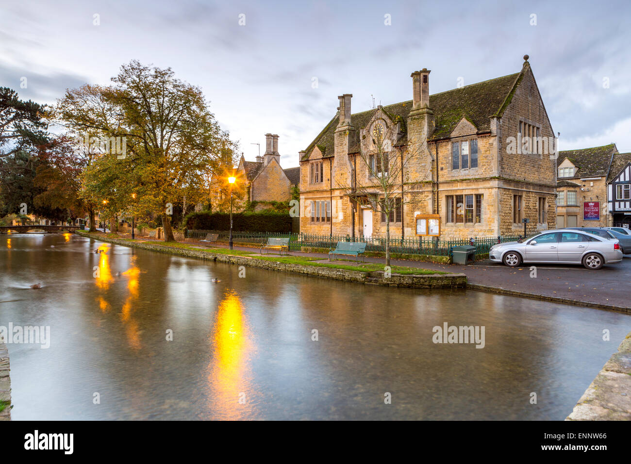 Bourton-on-the-agua, Gloucestershire, Inglaterra, Reino Unido, Europa. Foto de stock