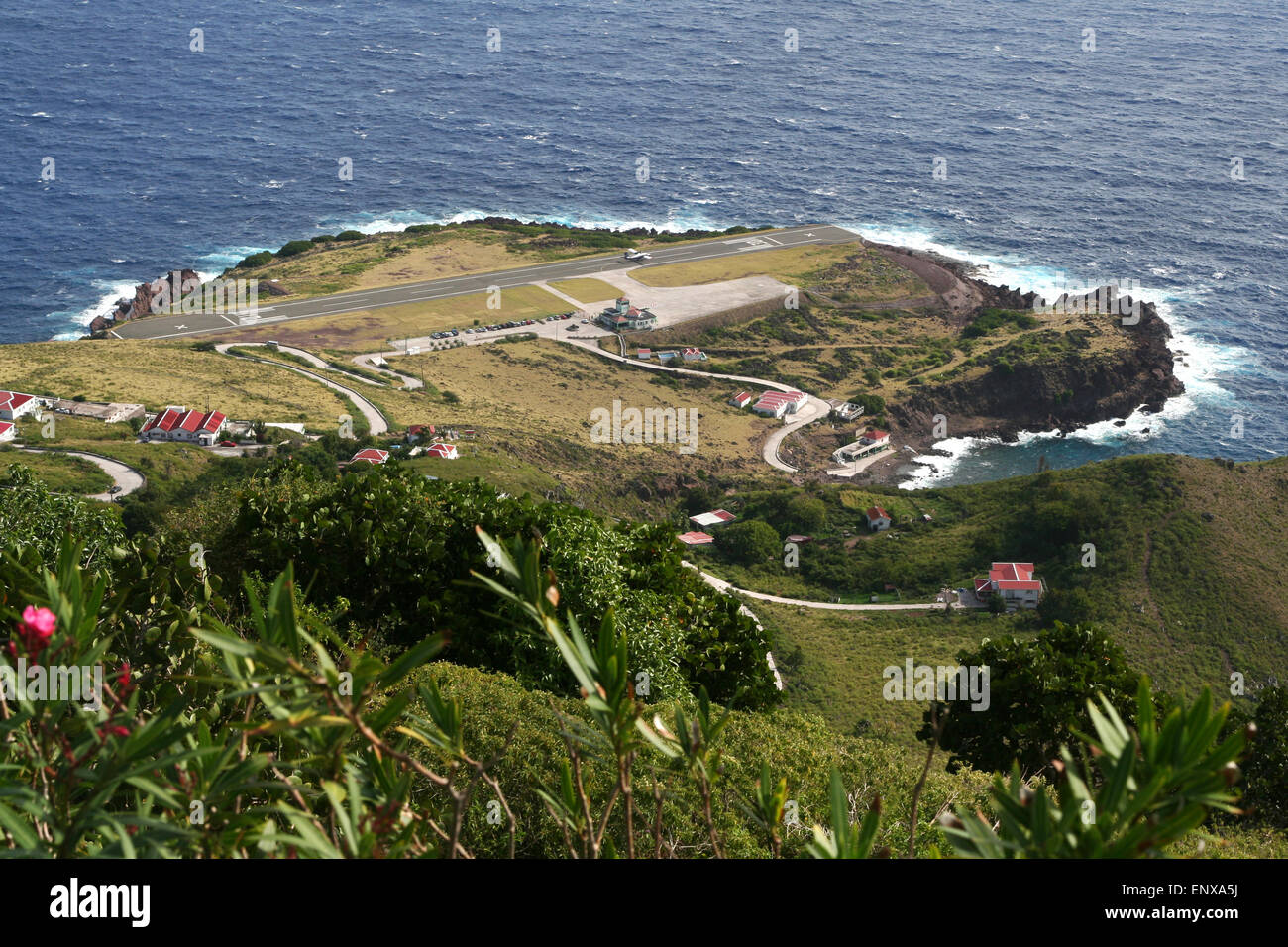 Saba Insel mit Flughafen Foto de stock