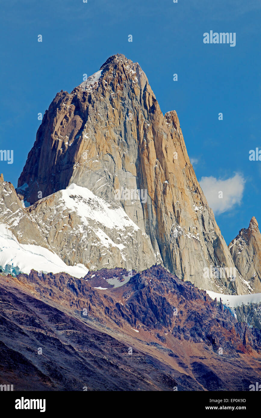 Monte Fitz Roy, el Parque Nacional Los Glaciares de la Patagonia Argentina Foto de stock