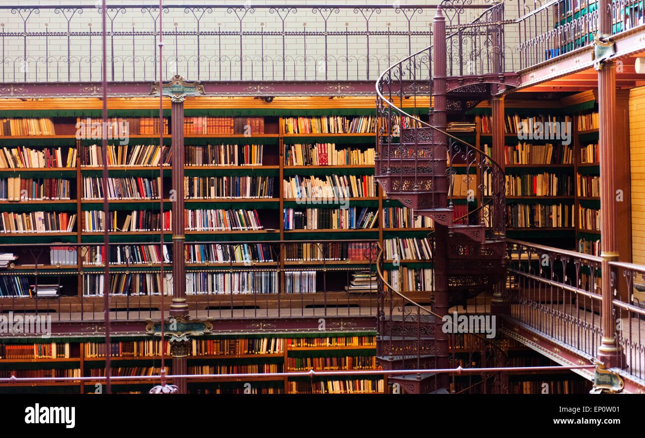 La biblioteca de historia del arte en el Rijksmuseum de Amsterdam. Foto de stock