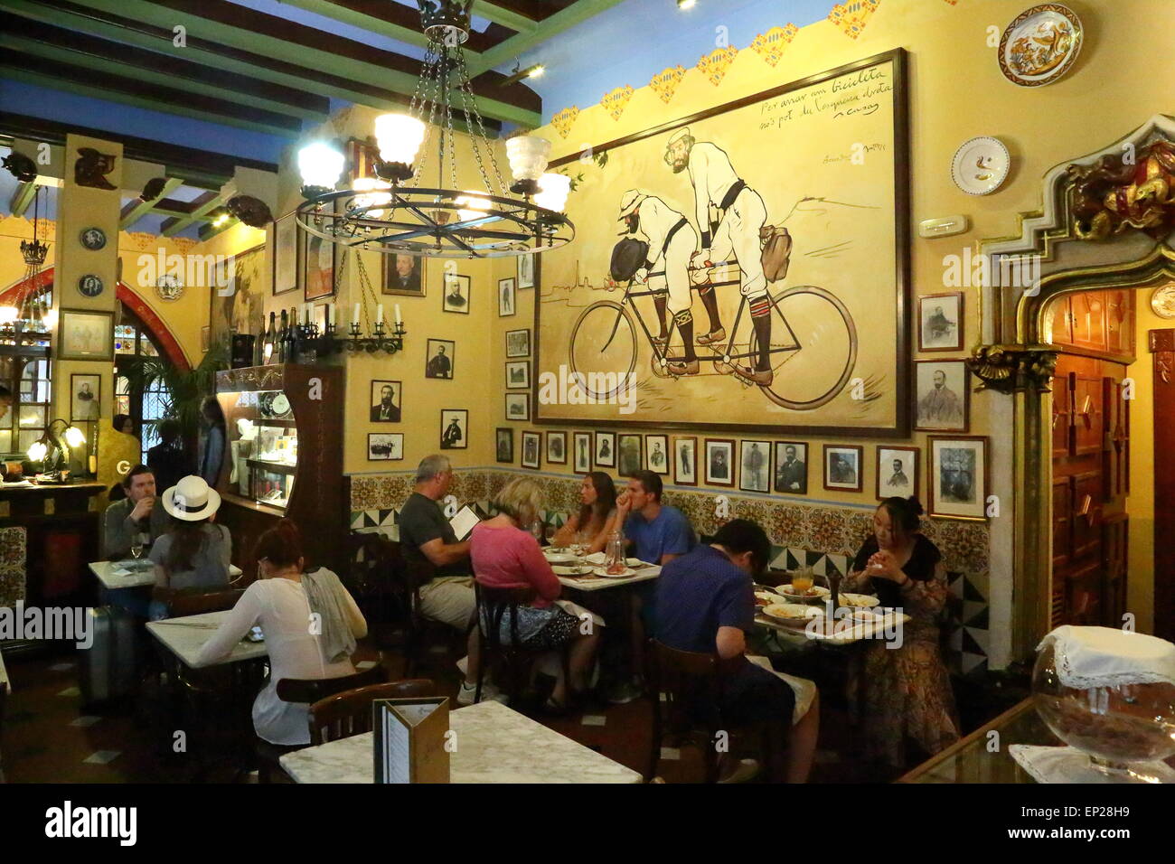 Els Quatre Gats, 4 Gats Barcelona restaurant en Casa Martí Fotografía de  stock - Alamy