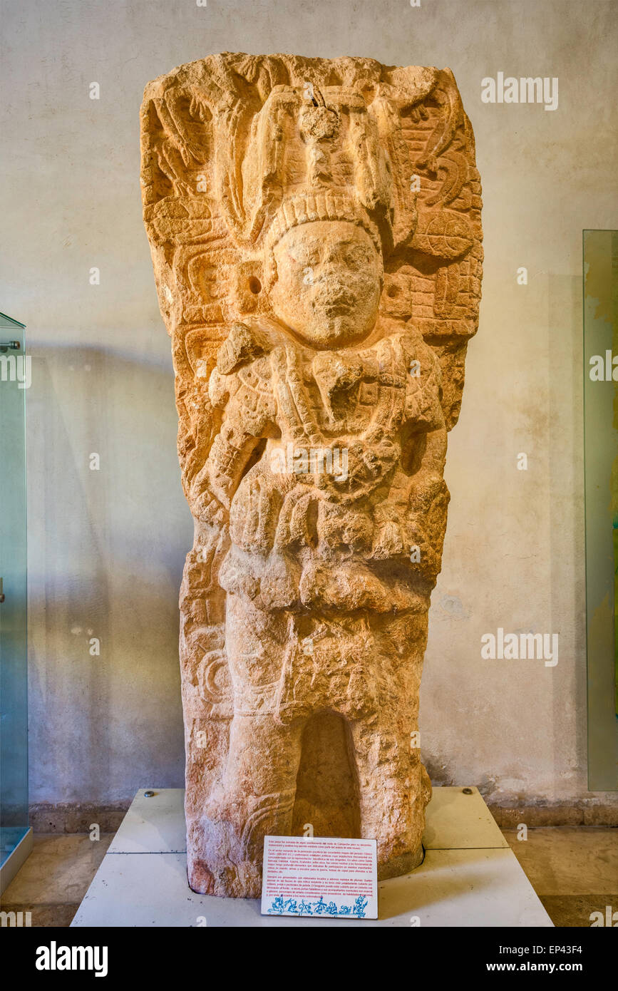 Muestra De Escultura Maya En El Museo Arqueologico En El Fuerte De San Miguel En Campeche Peninsula De Yucatan Mexico Fotografia De Stock Alamy
