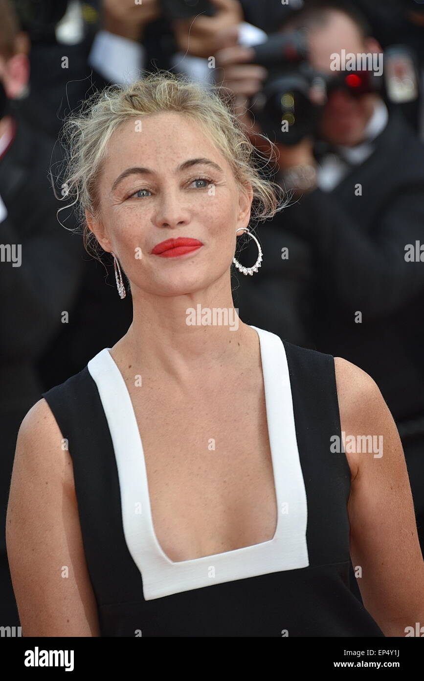 Cannes, Francia. El 13 de mayo de 2015. Emmanuelle Beart, asistiendo a la  alfombra roja de la Premiere Tete Haute para abrir el Festival, en la 68ª  edición del Festival de Cannes,