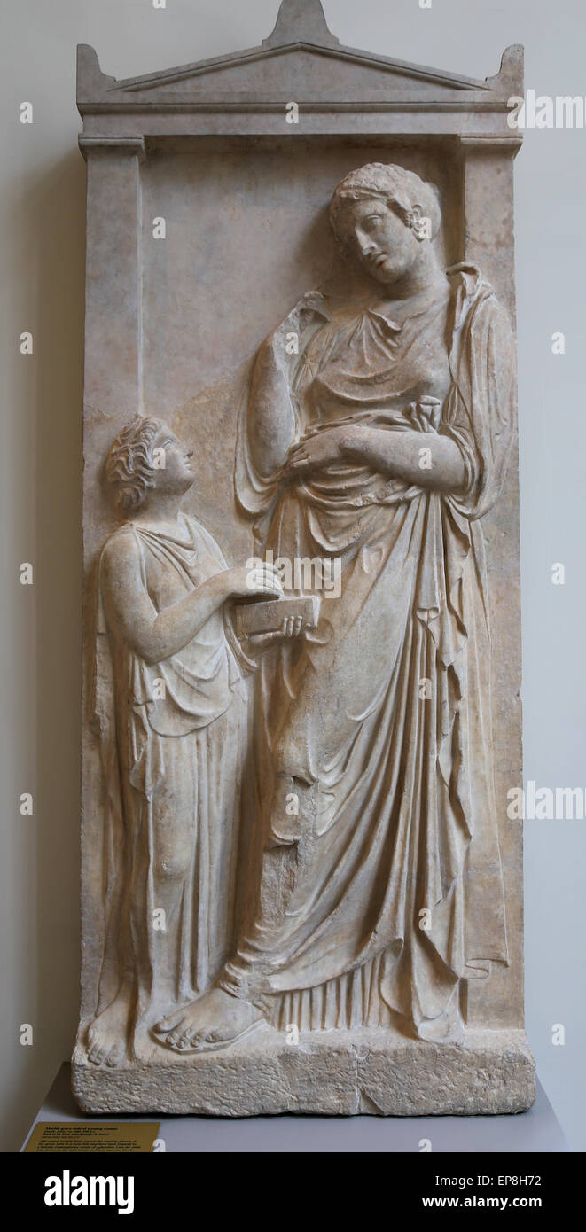 Estela tumba de mármol de una mujer joven. Griego. Ático, ca. 400-390 A.C. Museo Metropolitano de Arte de Nueva York. Ee.Uu.. Foto de stock
