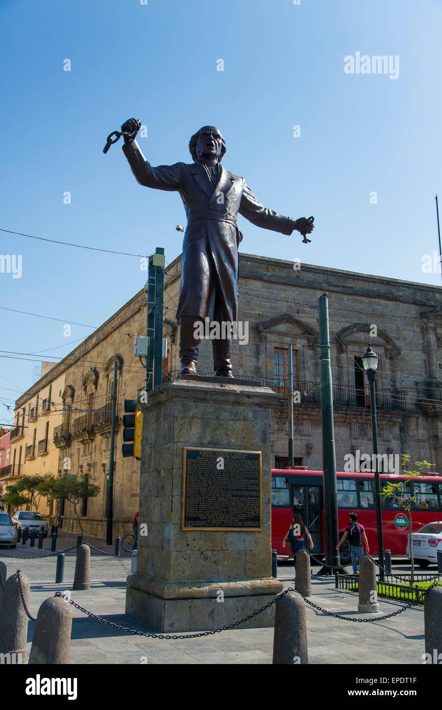 El Padre Miguel Hidalgo, la Plaza de la liberación, Liberación Plaza, Guadalajara, Jalisco El Padre Miguel Hidalgo, la Plaza de la liberación, Liberación Plaza, Guadalajara, Jalisco
