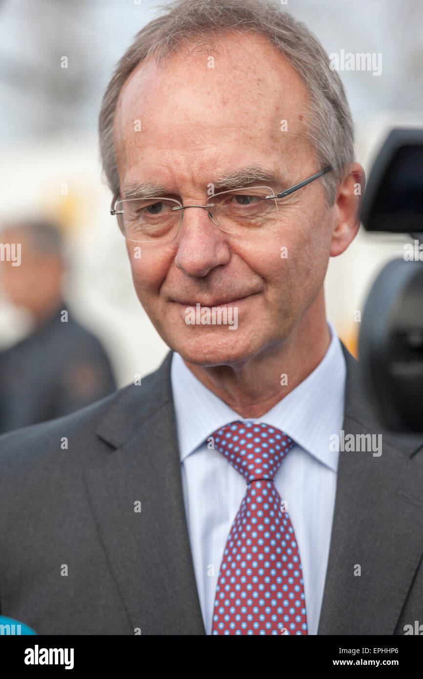 Ministro holandés de Asuntos Económicos Henk Kamp Foto de stock