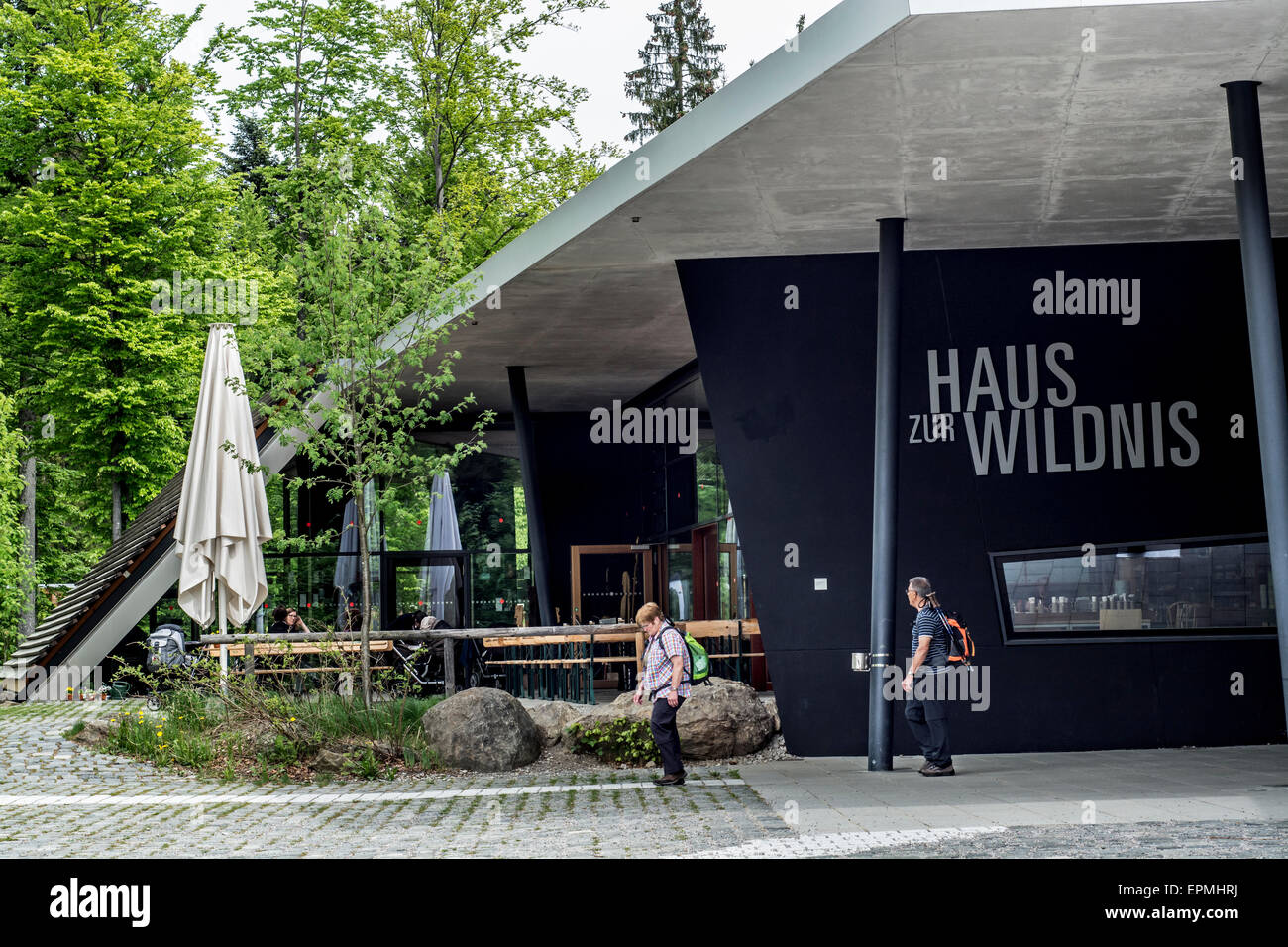 El Haus zur Wildnis en el Nationalparkzentrums Falkenstein en Ludwigsthal, Lindberg, Regen, Baviera, Alemania Foto de stock
