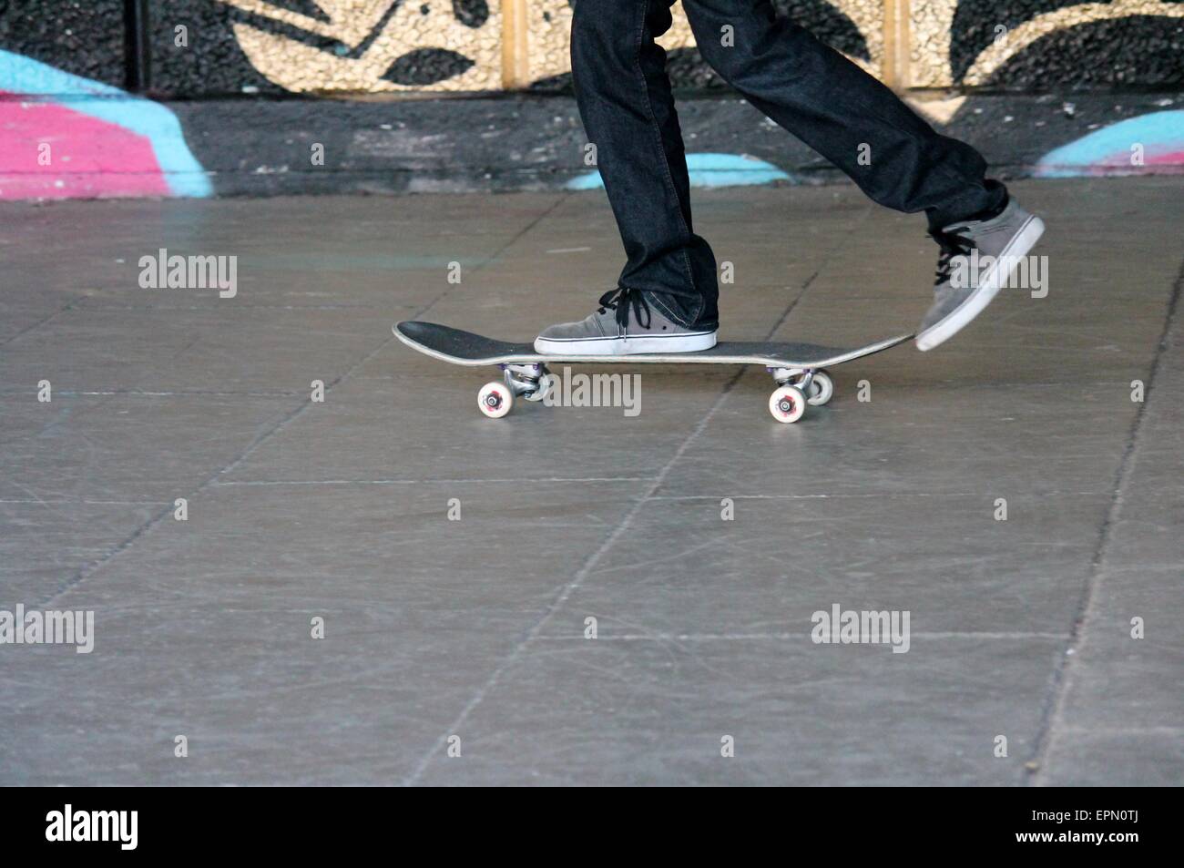 Skate park graffiti fotografías e imágenes de alta resolución - Página 6 -  Alamy